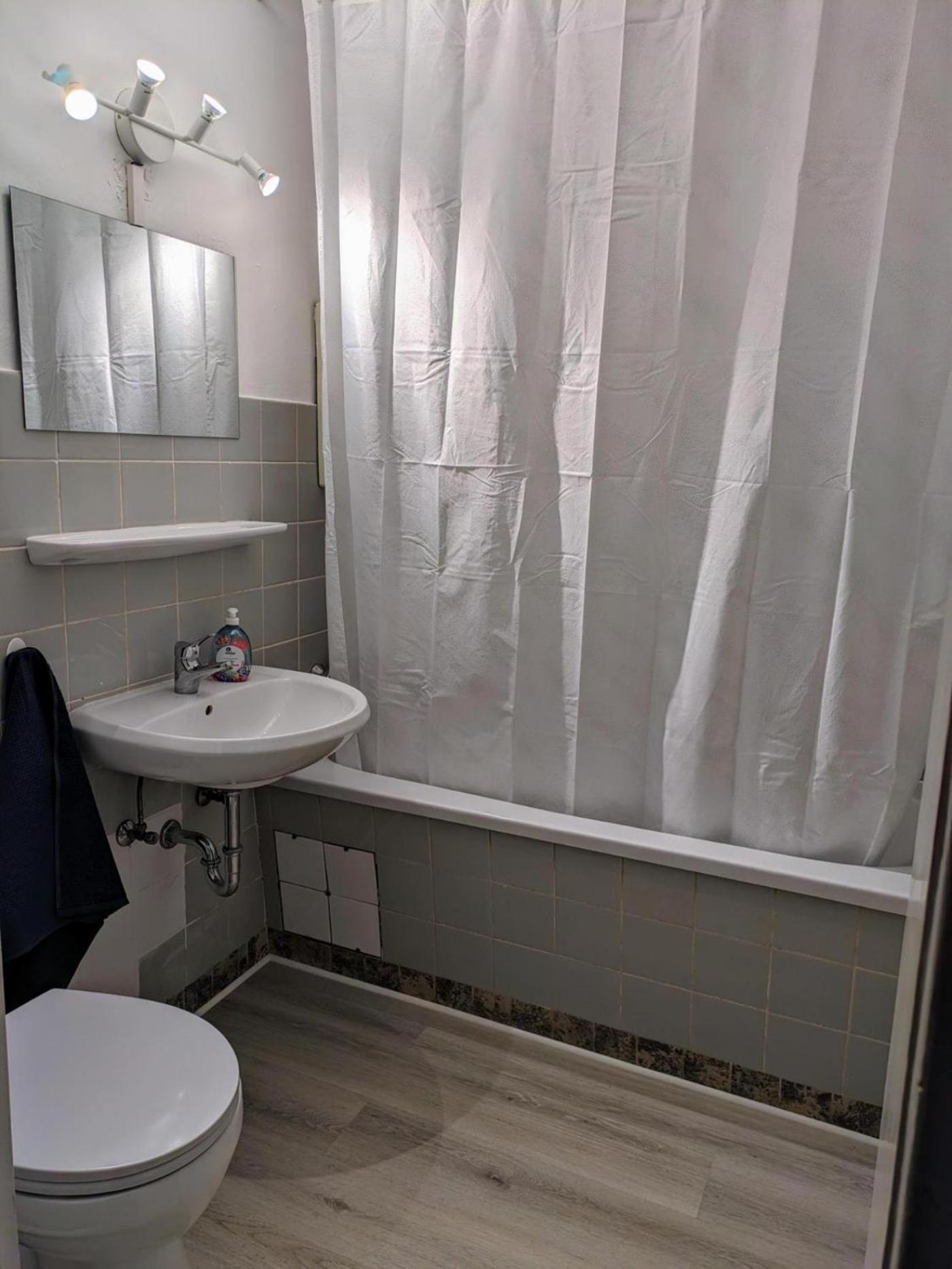 Interaktiv Appartements In Ratingen - Duesseldorferstrasse מראה חיצוני תמונה