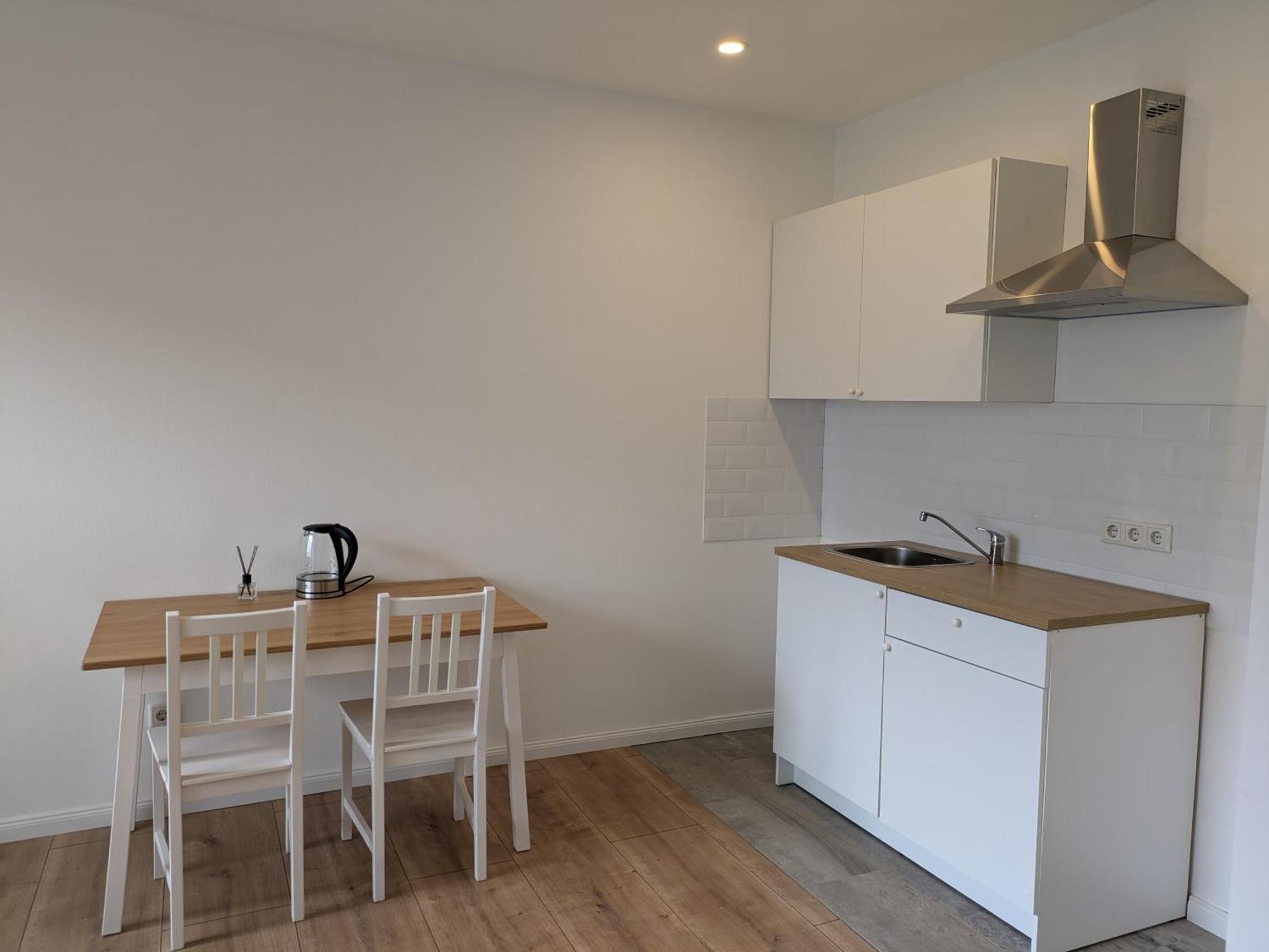 Interaktiv Appartements In Ratingen - Duesseldorferstrasse מראה חיצוני תמונה